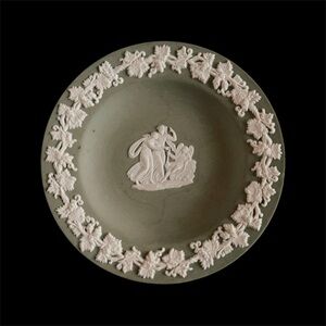 Wedgwood Green Jasperware Trinket Plate Ashtray Made in England 4.5"